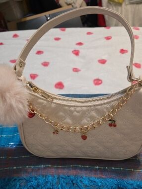 Beige Quilted Chain-Accent Women’s Shoulder Bag